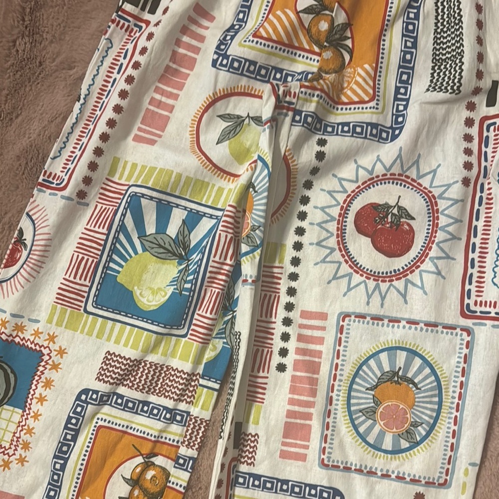 Colorful Patterned Wide-Leg Pants - Picture 4 of 5